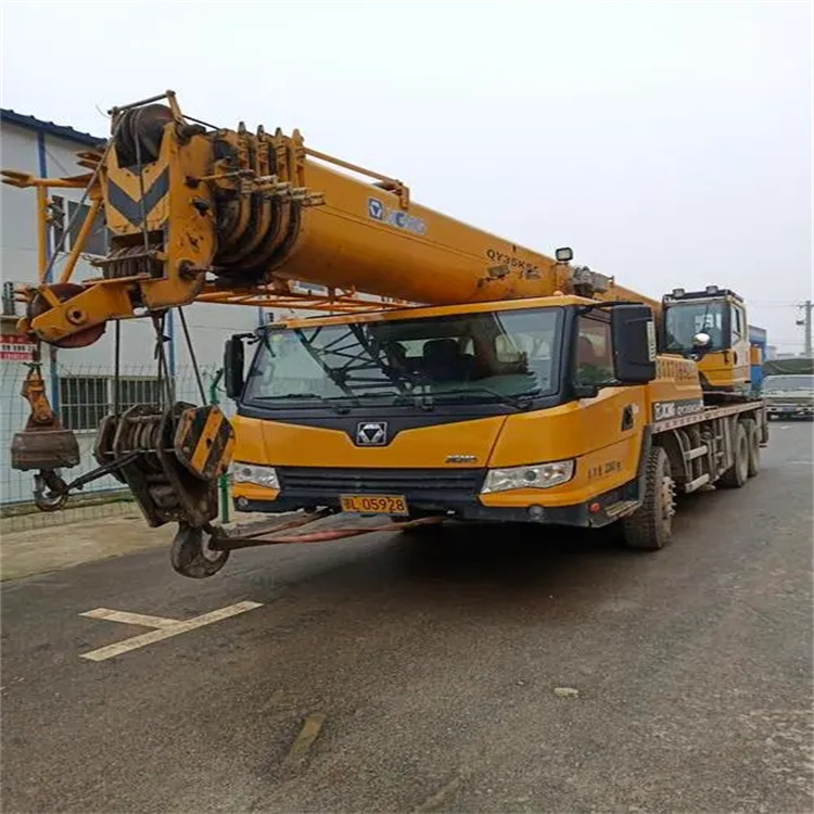 新洲吊车出租保险：全面覆盖，安全无忧