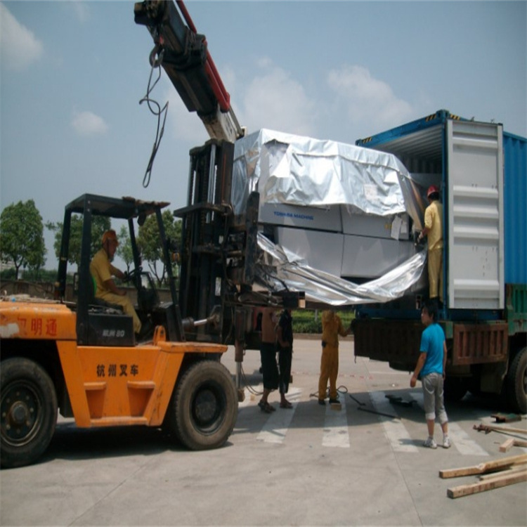 新洲随车吊12吨能吊多重